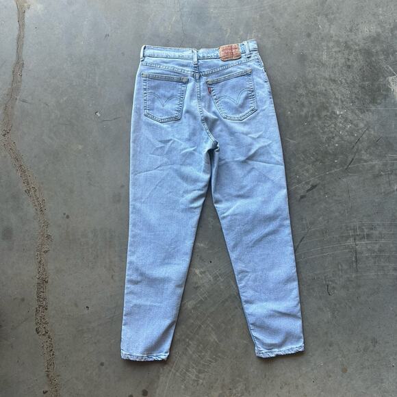 Vintage Levi’s 512 Mom Jeans Womens 12 Light Wash Denim Tapered 30x28 - Picture 1 of 11